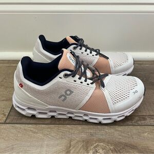 ON Running Women's Cloudstratus Sneaker Shoe